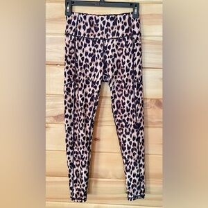 Victoria’s Secret Leopard Cheetah Animal Print Women’s Workout Leggings SZ Small